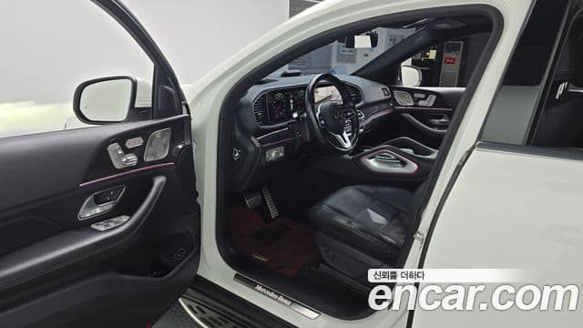 Mercedes-Benz GLE-Class 2021 — Фото 10/20