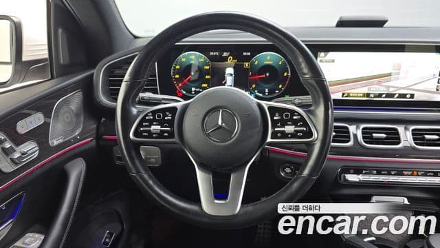 Mercedes-Benz GLE-Class 2021 — Фото 13/20