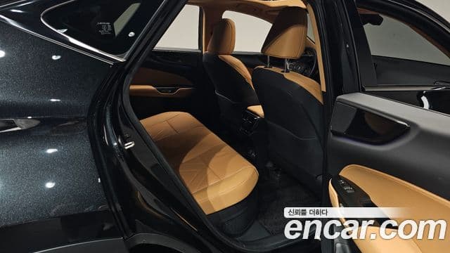 Lexus NX350h 2025 — Photo 24/34