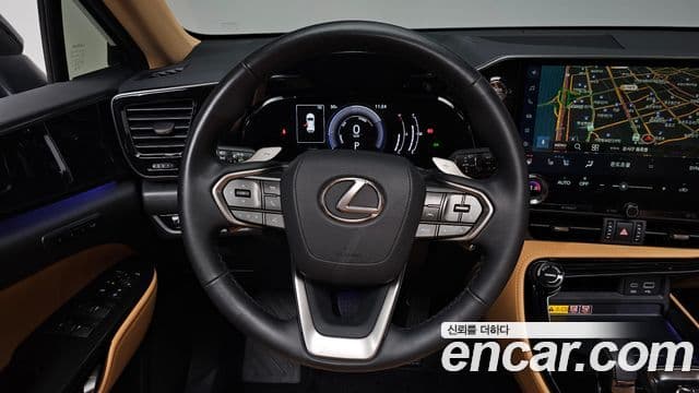 Lexus NX350h 2025 — Photo 14/34