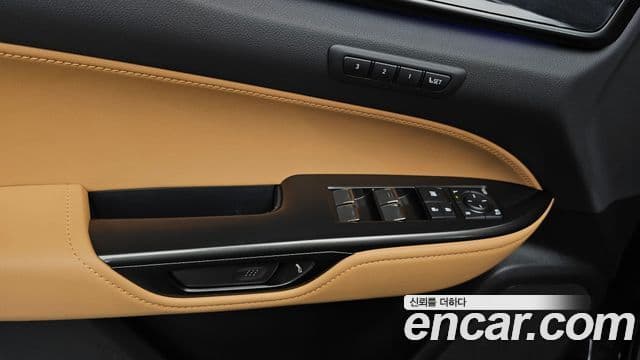 Lexus NX350h 2025 — Photo 1/34
