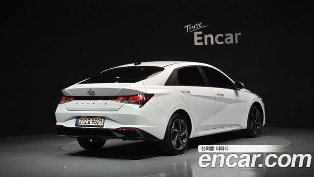 Hyundai Avante 2021 — Фото 2/20