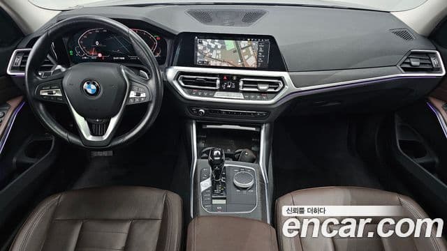 BMW 3 Series 2019 — Фото 11/20