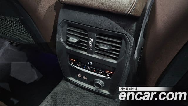 BMW 3 Series 2019 — Photo 13/34