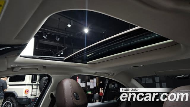 BMW 3 Series 2019 — Photo 8/34