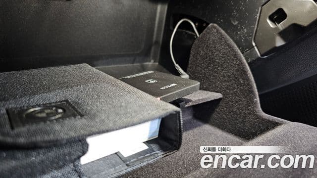 BMW 3 Series 2019 — Photo 22/34