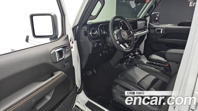 Jeep Wrangler 2024 — Photo 26/30