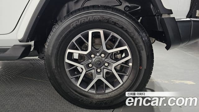 Jeep Wrangler 2024 — Photo 8/30