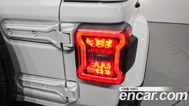 Jeep Wrangler 2024 — Photo 15/30