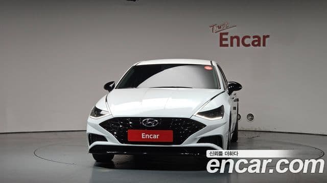 Hyundai Sonata 2021 — Фото 3/20