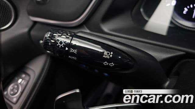 Hyundai Sonata Hybrid 2021 — Şəkil 28/31