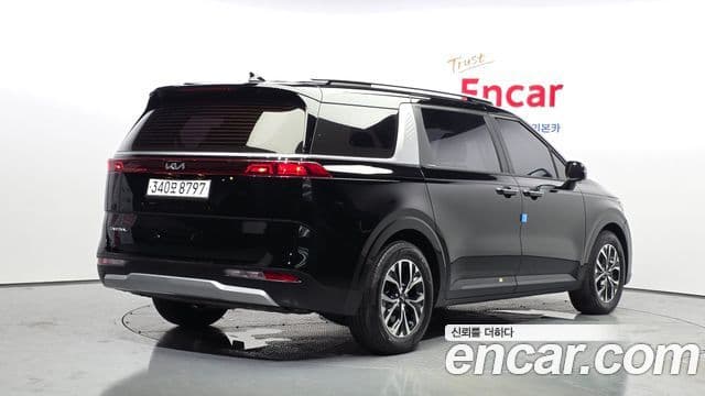 Kia Carnival 2022 — Фото 2/20