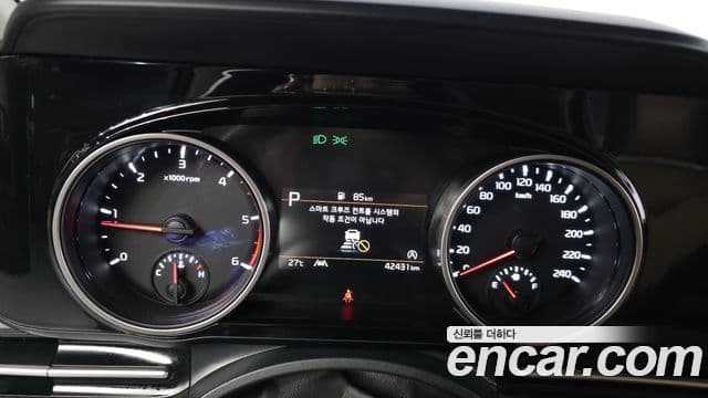 Kia Carnival 2022 — Фото 8/20