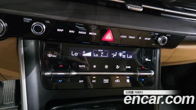 Kia Carnival 2022 — Фото 17/20