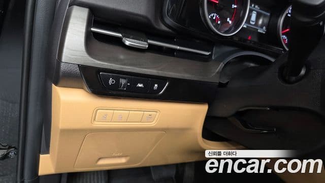 Kia Carnival 2022 — Фото 19/20