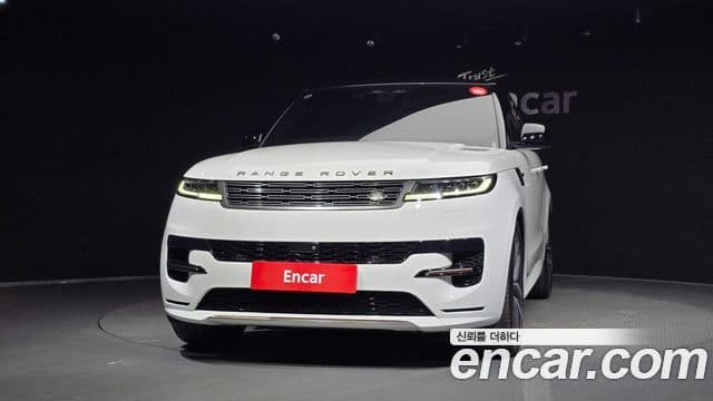 Land Rover Range Rover Sport 2023 — Фото 3/20