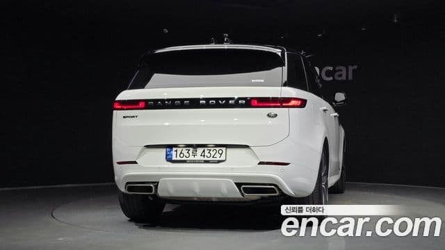 Land Rover Range Rover Sport 2023 — Фото 4/20