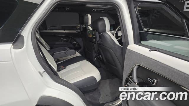 Land Rover Range Rover Sport 2023 — Фото 11/20