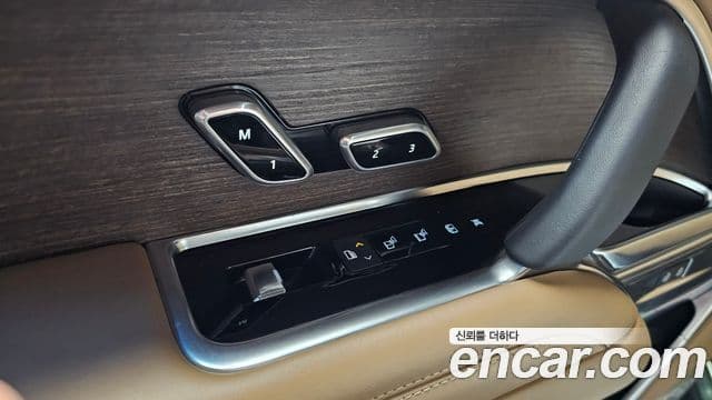 Land Rover Range Rover 2023 — Şəkil 30/35