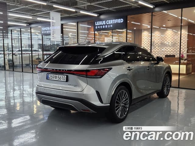 Lexus RX350h 2025 — Photo 17/20