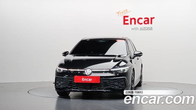 Volkswagen Golf 2026 — Photo 1/32