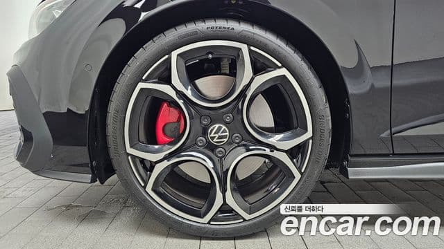 Volkswagen Golf 2026 — Photo 4/32