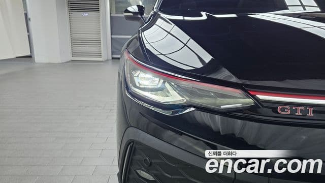 Volkswagen Golf 2026 — Photo 18/32