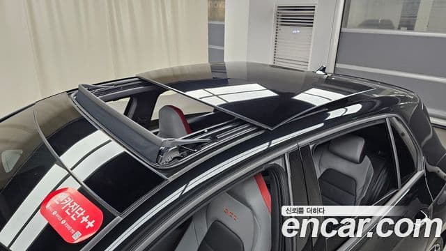 Volkswagen Golf 2026 — Photo 19/32