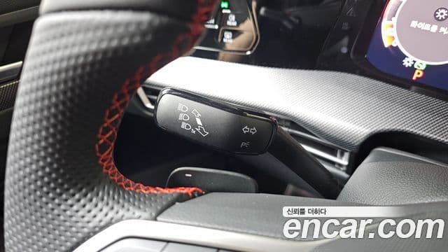 Volkswagen Golf 2026 — Photo 5/32