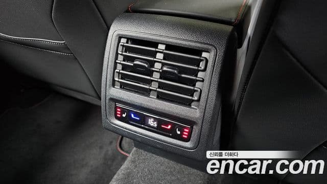 Volkswagen Golf 2026 — Photo 24/32