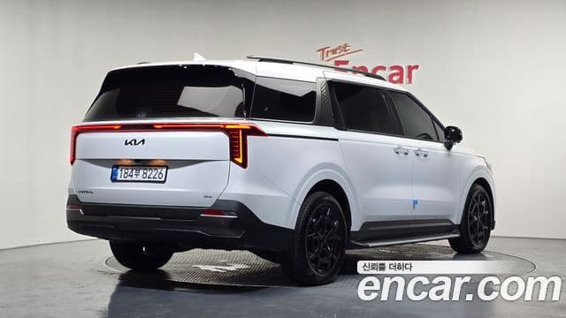 Kia Carnival 2025 — Фото 2/20