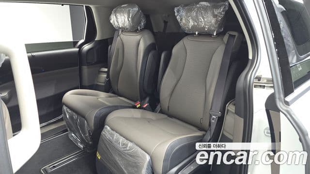 Kia Carnival 2025 — Фото 11/20