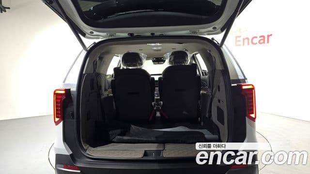 Kia Carnival 2025 — Фото 17/20