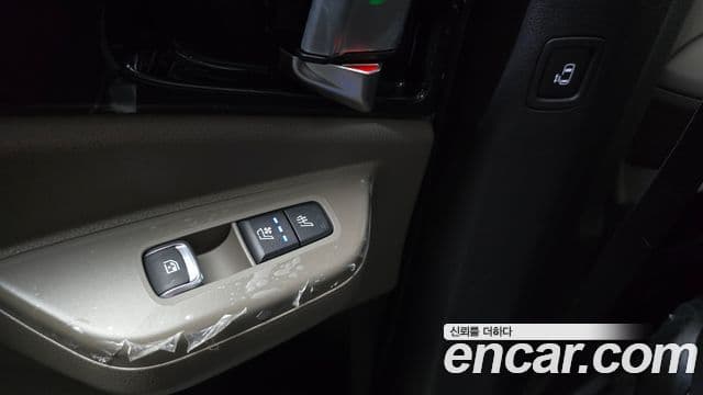 Kia Carnival 2025 — Фото 20/20