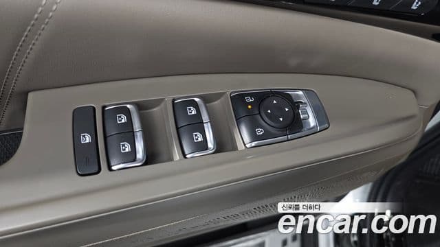 Kia Carnival 2025 — ფოტო 12/32