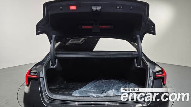 Kia K8 2025 — Photo 8/37
