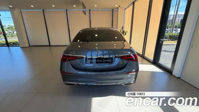 Mercedes-Benz S-Class 2025 — Photo 3/17