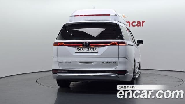 Kia Carnival 2021 — Фото 4/20