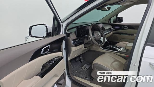 Kia Carnival 2021 — Фото 10/20