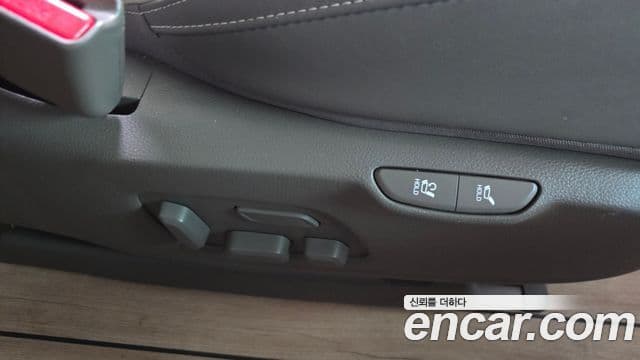 Kia Carnival 2021 — Photo 14/38