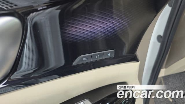 Kia Carnival 2021 — Photo 32/38