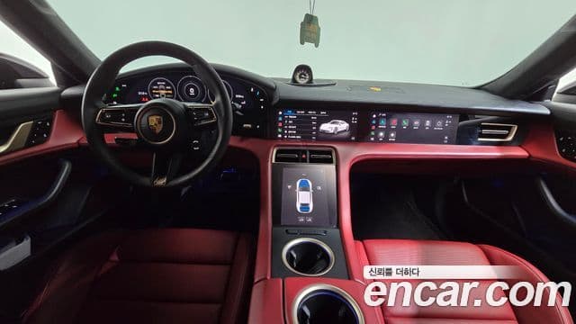 Porsche Taycan 2021 — ფოტო 2/20