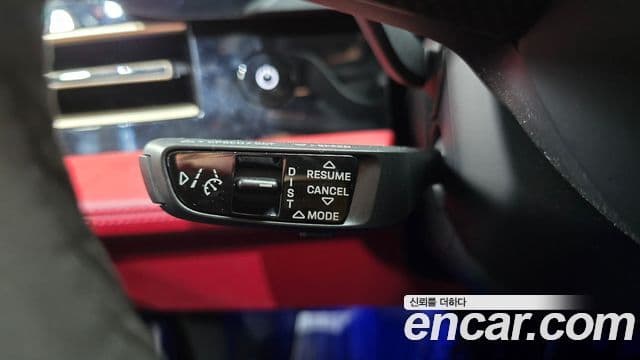 Porsche Taycan 2021 — ფოტო 8/20