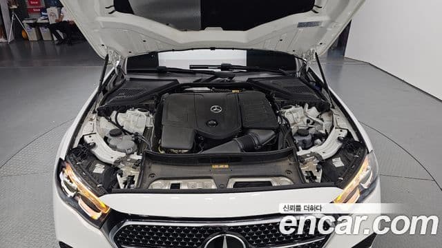 Mercedes-Benz E-Class 2024 — Фото 6/20