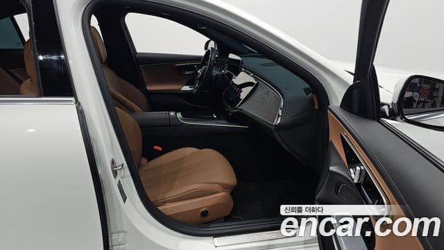Mercedes-Benz E-Class 2024 — Şəkil 18/34