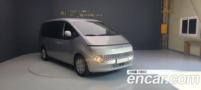 Hyundai Staria 2022 — Фото 1/20