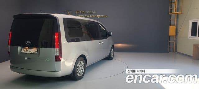 Hyundai Staria 2022 — Фото 4/20