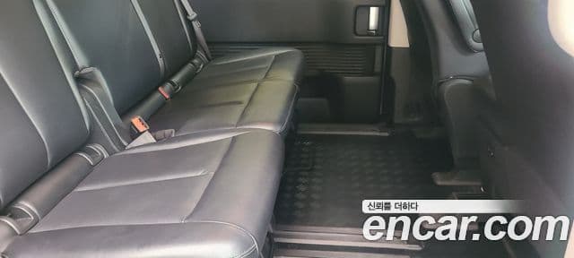 Hyundai Staria 2022 — Фото 20/20