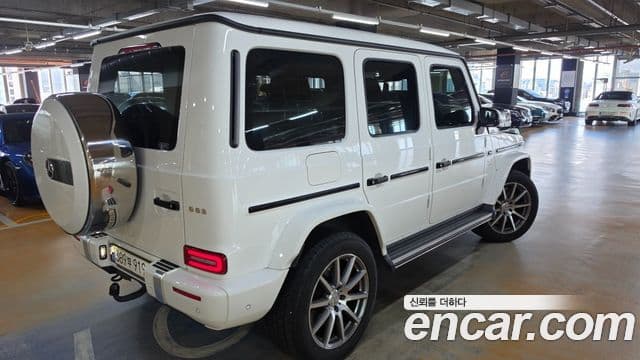 Mercedes-Benz G-Class 2021 — Photo 3/20