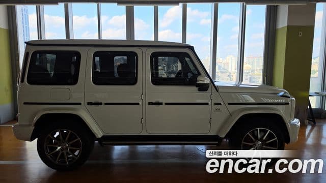 Mercedes-Benz G-Class 2021 — Photo 17/20